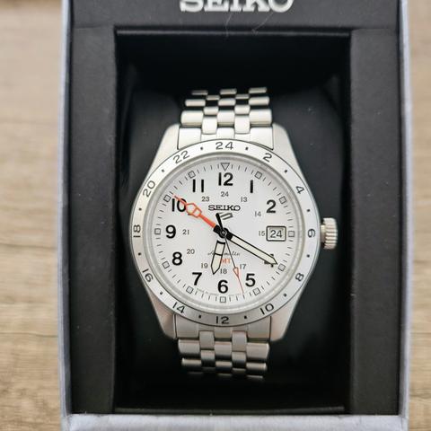 セイコー 5スポーツ フィールド GMT スポーツスタイル SBSC009