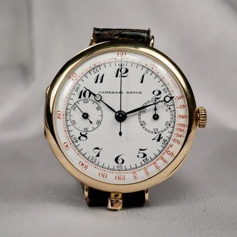 Universal Genève 42mm Yellow gold White 1