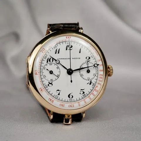 Universal Genève 42mm Yellow gold White 2