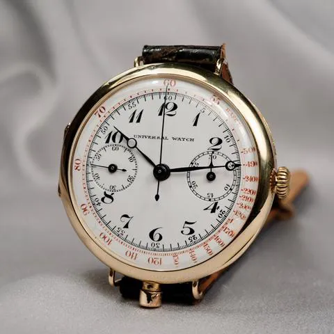 Universal Genève 42mm Yellow gold White 3