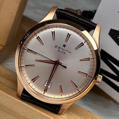 Zenith Captain Central Second 18.2020.670/11.C498 40mm Rose gold White