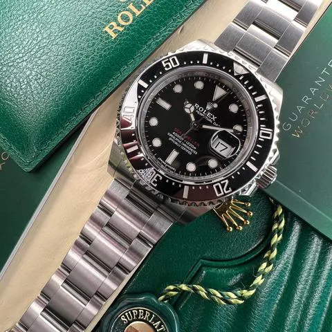 Rolex Sea-Dweller 126600 43mm Stainless steel Black