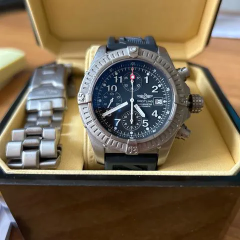 Breitling Avenger E13360 44mm Titanium Blue 4