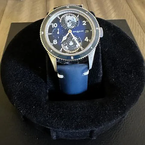 Montblanc 1858 MB125565 39mm Titanium Blue 3