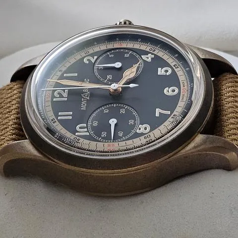 Montblanc 1858 MB125583 42mm Bronze Black 5