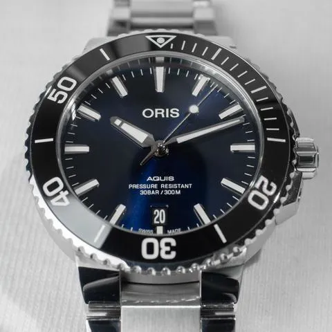 Oris Aquis 01 733 7732 4135-07 8 21 05PEB 39mm Stainless steel Blue