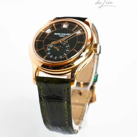 Patek Philippe Annual Calendar 5205R Rose gold Green 5