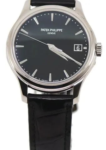 Patek Philippe Calatrava 5227G-010 39mm White gold Black