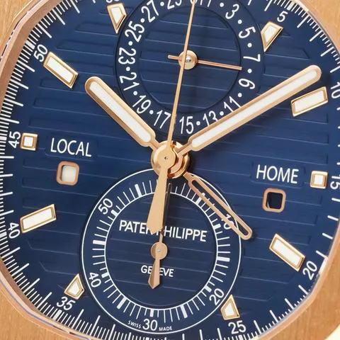 Patek Philippe Nautilus 5990/1R-001 40mm Rose gold Blue 1