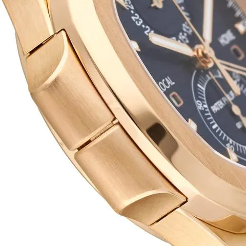 Patek Philippe Nautilus 5990/1R-001 40mm Rose gold Blue 3