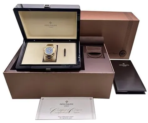 Patek Philippe Nautilus 5990/1R-001 40mm Rose gold Blue 9