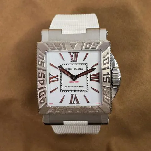 Roger Dubuis GA38 14 9/0 1.53 38mm Stainless steel White