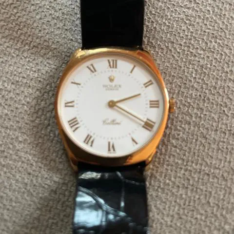 Rolex Cellini 4133 31mm Yellow gold White 15