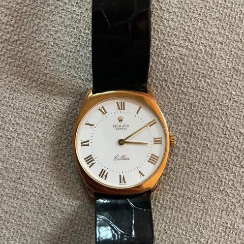 Rolex Cellini 4133 31mm Yellow gold White 16