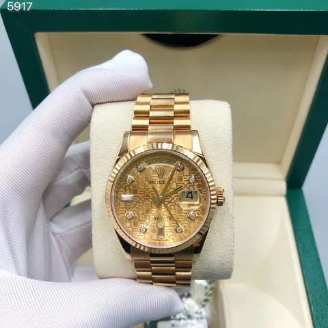 Rolex Day-Date 36 118238-0105 36mm Yellow gold Champagne