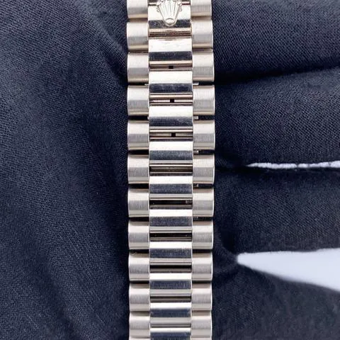 Rolex Day-Date 36 118239 36mm White gold Silver 6