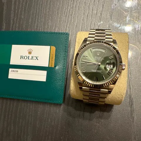 Rolex Day-Date 40 228239 40mm White gold Green