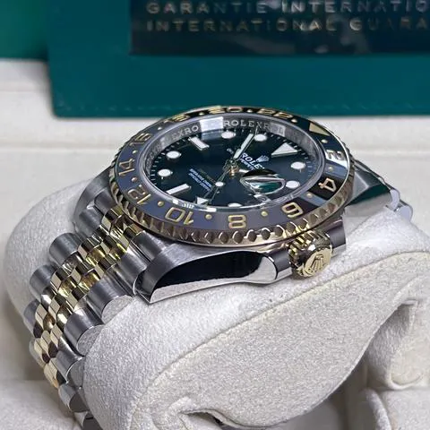 Rolex GMT-Master II 126713GRNR Yellow gold and Stainless steel Black 4