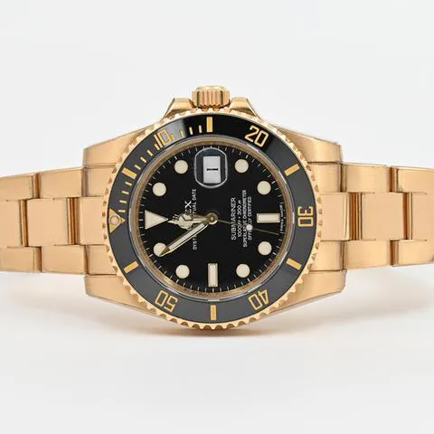 Rolex Submariner 116618LN 40mm Yellow gold Black 2