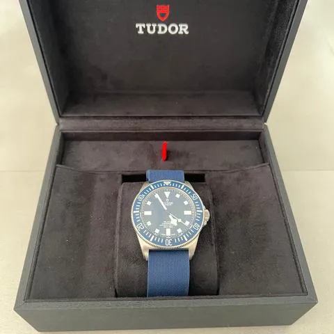 Tudor Pelagos 25707B/22-0001 42mm Titanium Blue 4