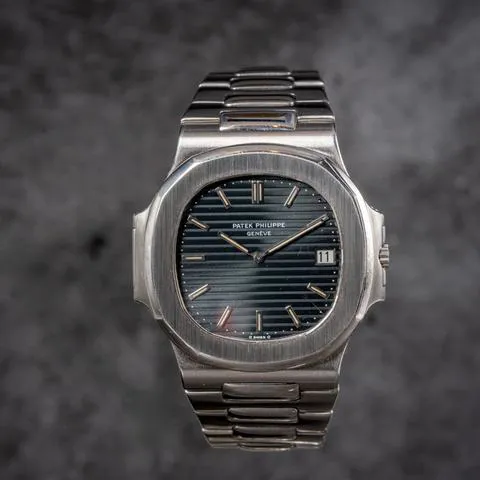 Patek Philippe Nautilus 3700 42mm Stainless steel Black