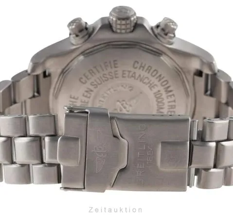 Breitling Avenger E73360 44mm Titanium Gray 10