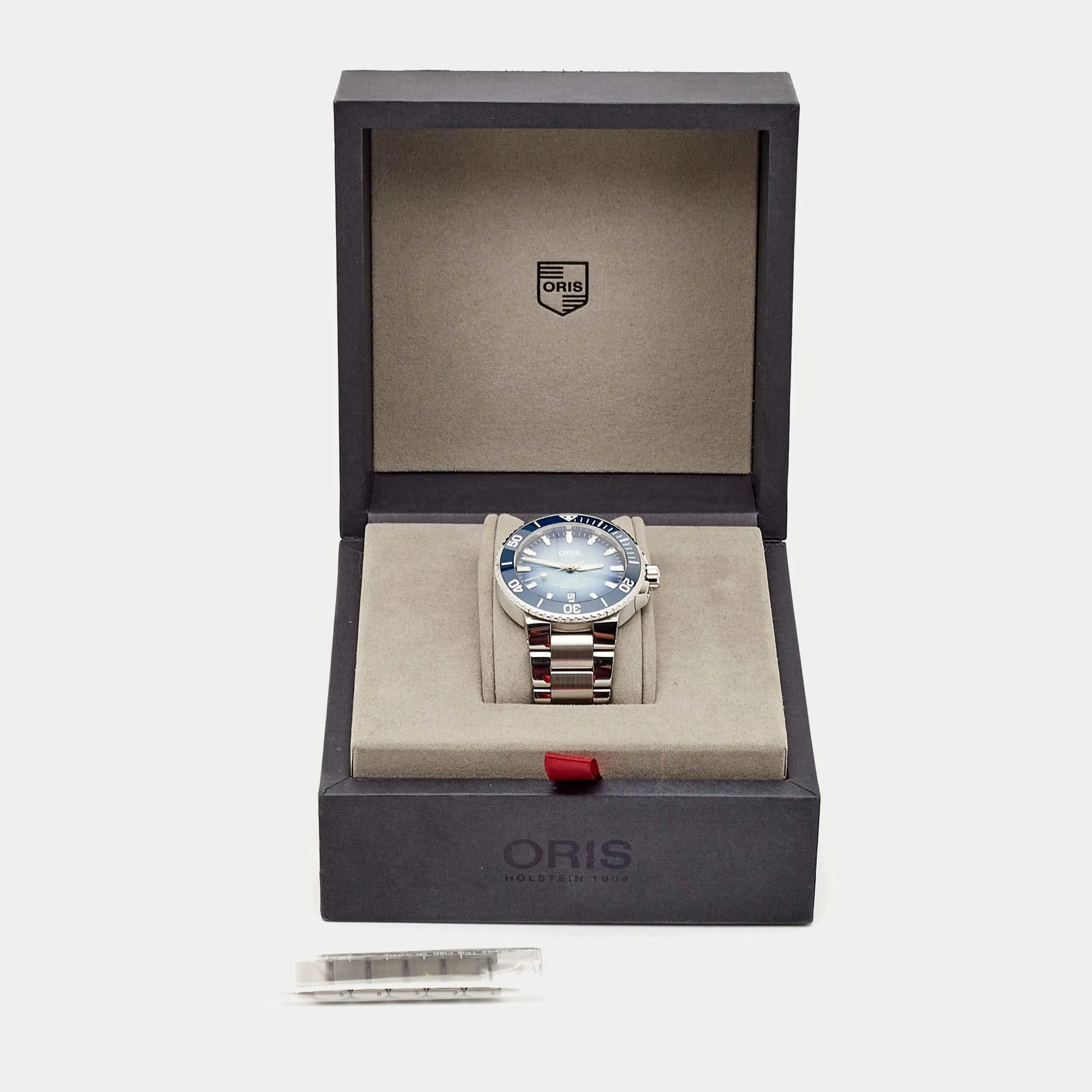 Oris Lake Baikal 733 43.5mm Ceramic and Stainless steel 10