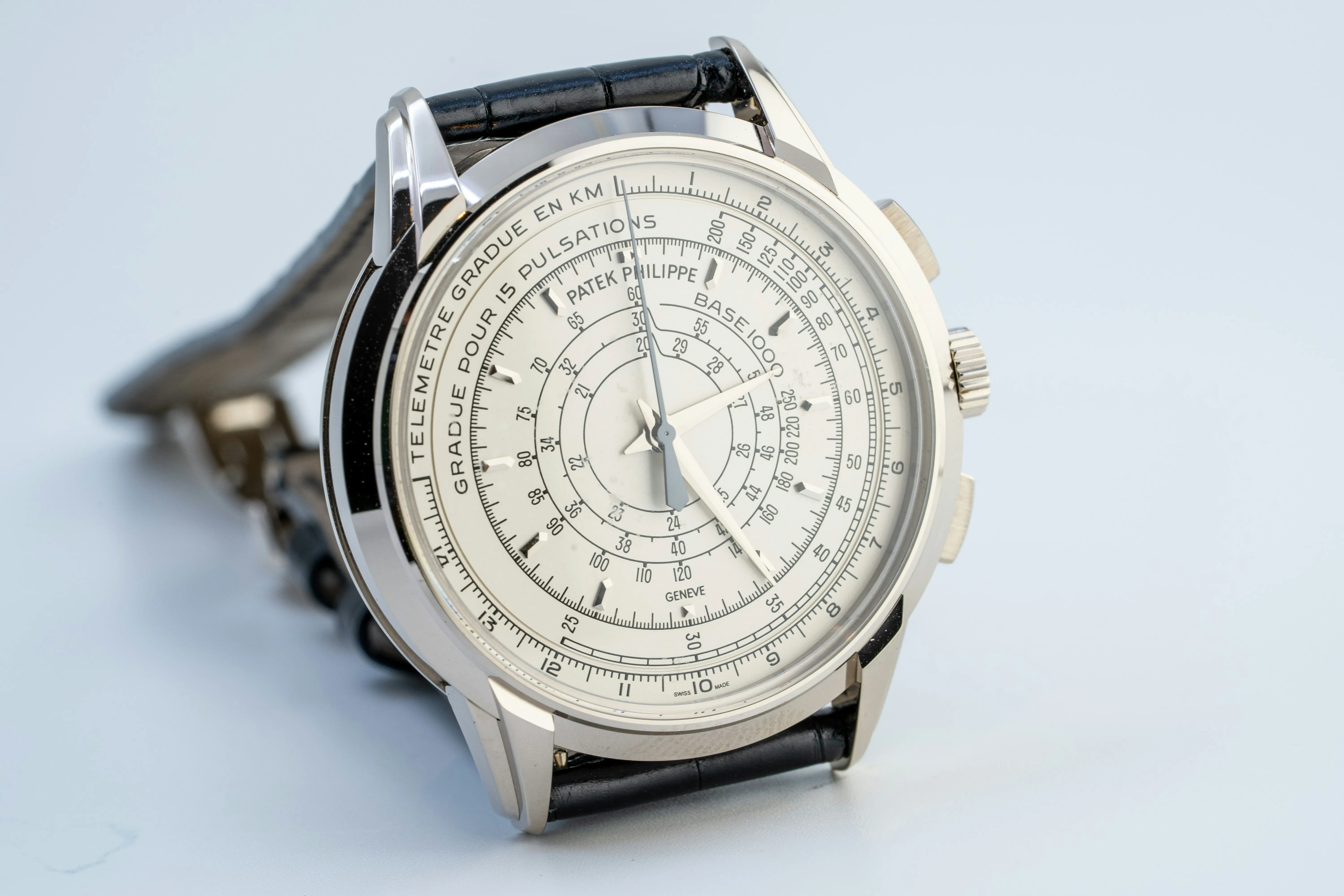 Patek Philippe Multi-Scale Chronograph 5975G 40mm White gold Silver