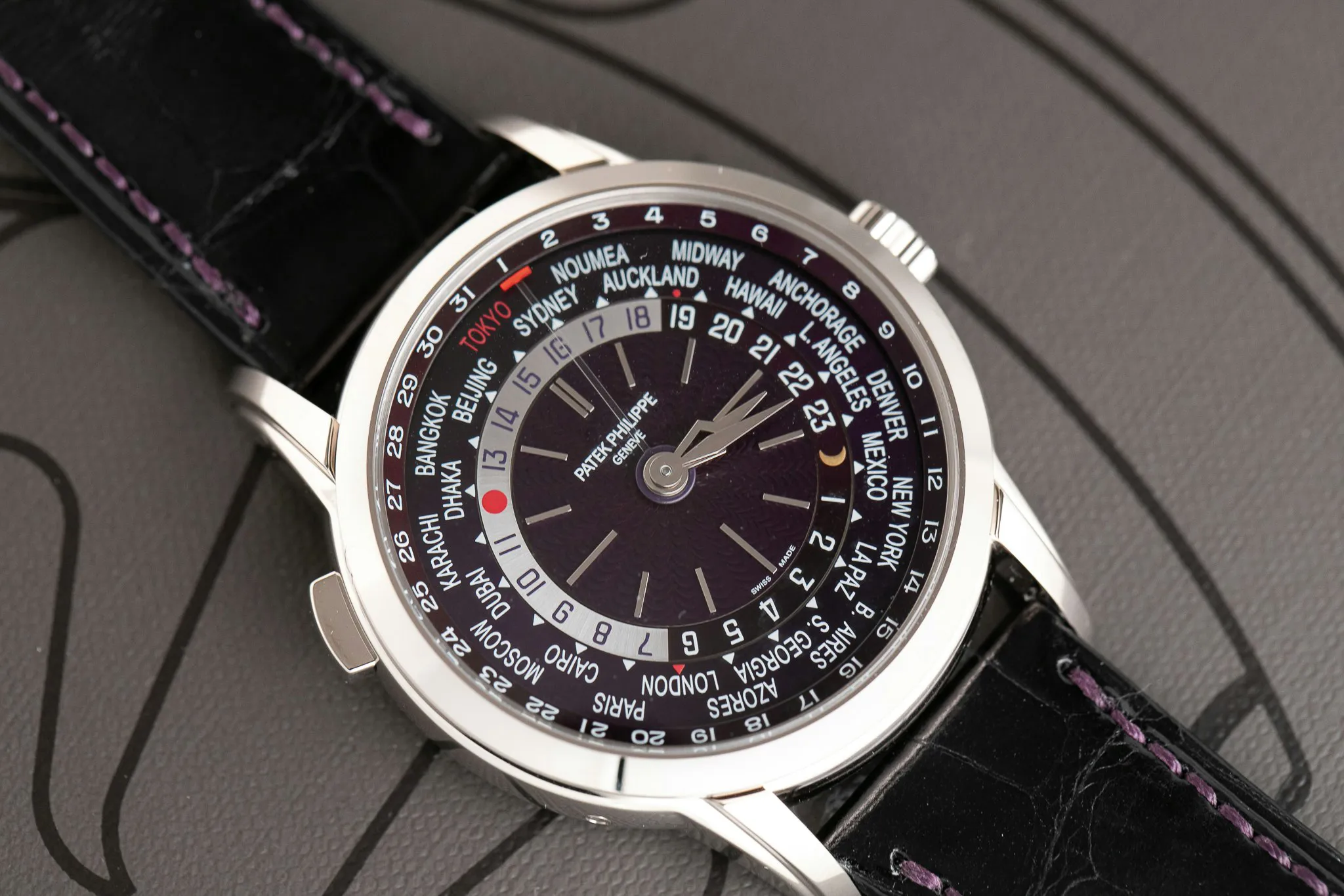 Patek Philippe World Time Chronograph 5330G 40mm White gold Purple