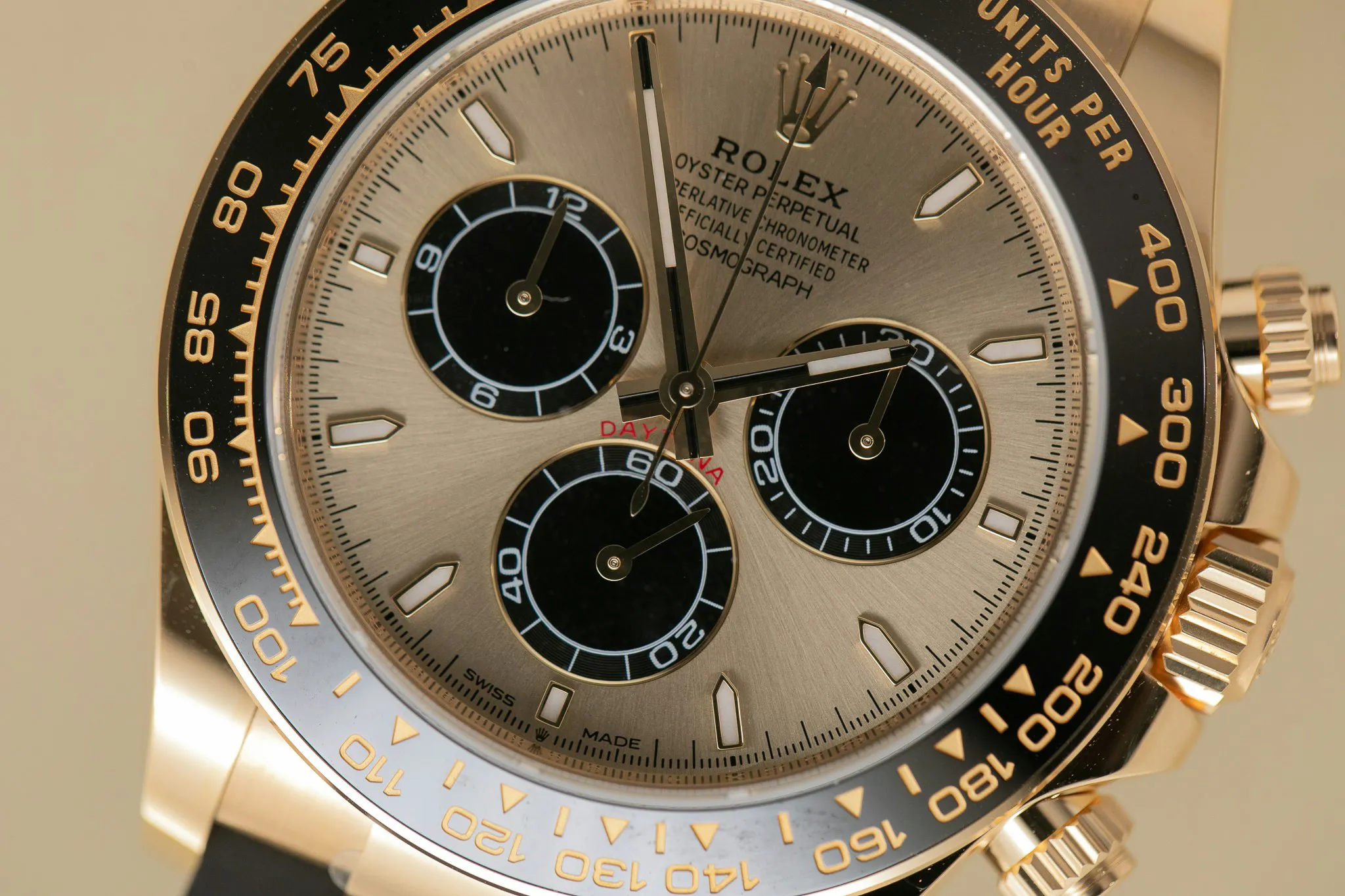 Rolex Daytona 126518ln 40mm Yellow gold Champagne 2