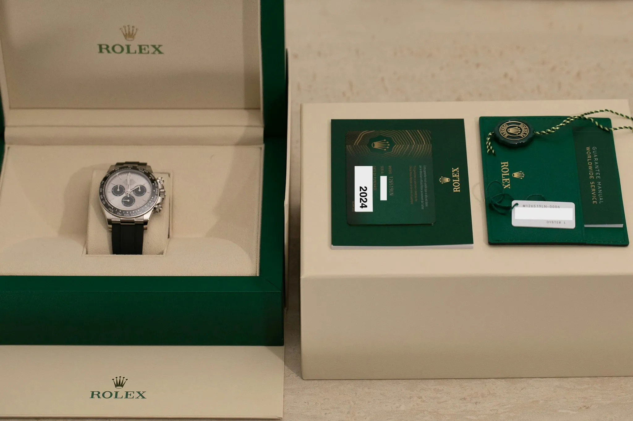 Rolex Daytona 126519LN 40mm White gold Silver 16