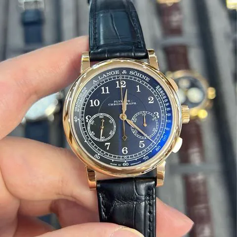 A. Lange & Söhne 1815 414.031 39.5mm Rose gold Black