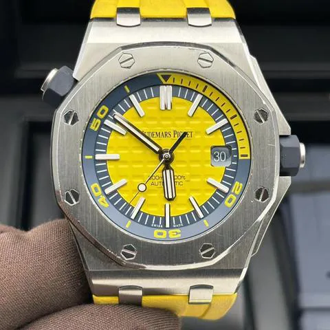 Audemars Piguet Royal Oak Offshore Diver 15710ST.OO.A051CA.01 42mm Stainless steel Yellow