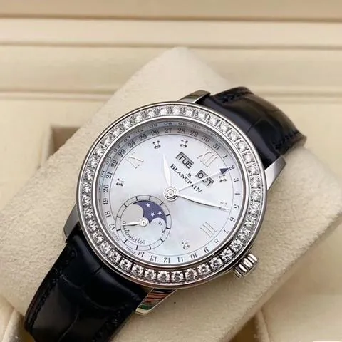 Blancpain Léman Moonphase 2360-4691A-55A 33.5mm Stainless steel White Mother of Pearl 3