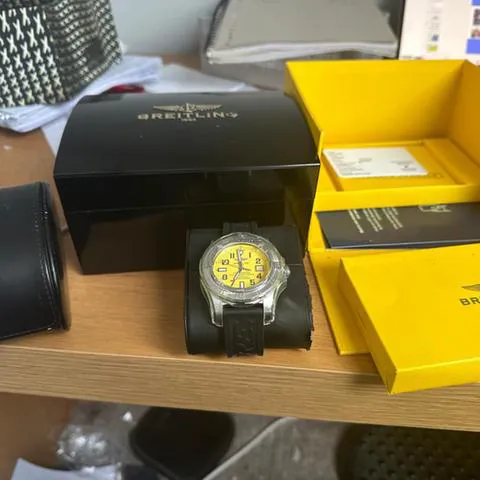 Breitling Avenger A17330 45mm Stainless steel Yellow