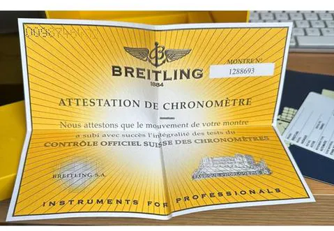 Breitling Avenger A17330 45mm Stainless steel Yellow 4