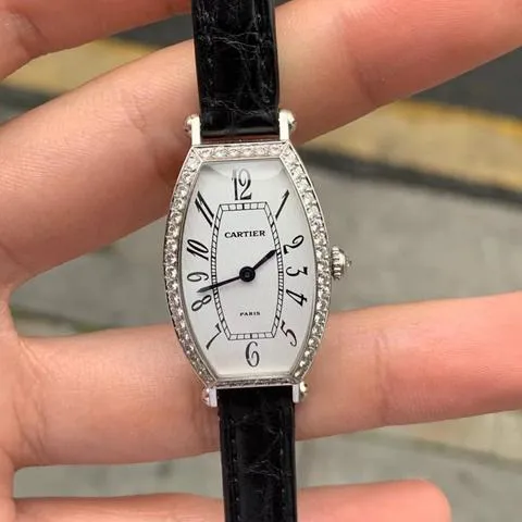 Cartier Tonneau WE400131 39mm White gold Silver