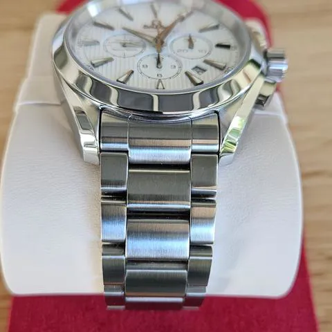 Omega Aqua Terra 231.10.44.50.04.001 44mm Stainless steel White 4