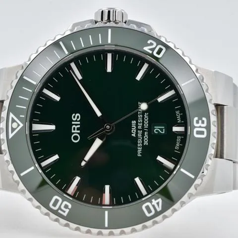 Oris Aquis 01 733 7789 4157-07 8 23 04PEB 43mm Stainless steel Green