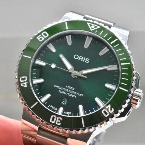 Oris Aquis 01 733 7789 4157-07 8 23 04PEB 43mm Stainless steel Green 9