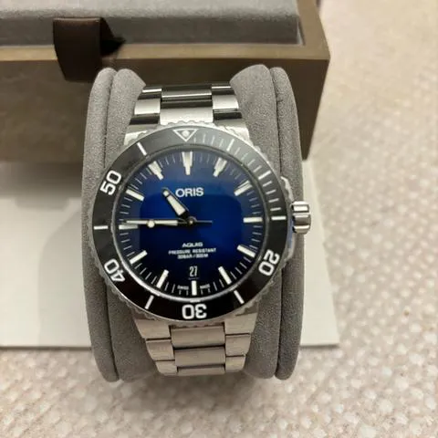 Oris Aquis Date 01 733 7730 4185-Set MB 43mm Stainless steel Blue 3