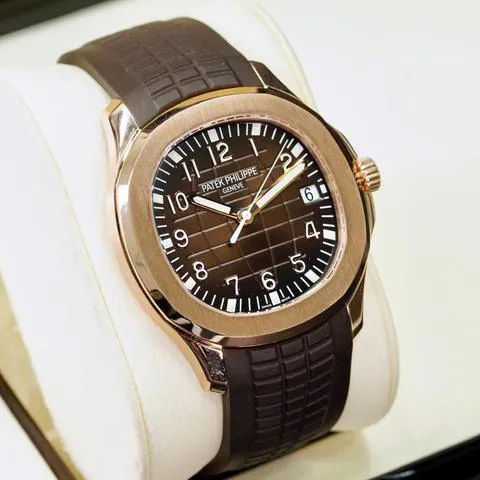 Patek Philippe Aquanaut 5167R-001 40mm Rose gold Brown 2