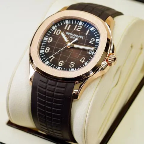 Patek Philippe Aquanaut 5167R-001 40mm Rose gold Brown 6