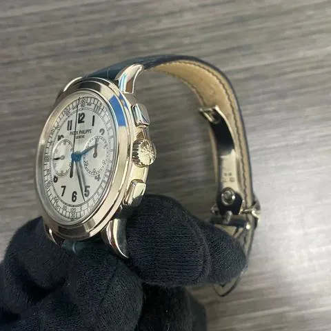 Patek Philippe Chronograph 5070G-001 42mm White gold Silver 1