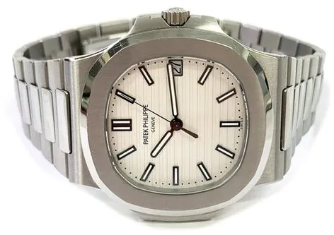 Patek Philippe Nautilus 5711/1A-011 40mm Stainless steel White 3