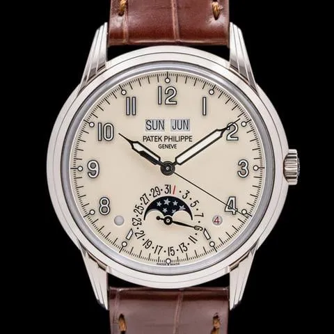 Patek Philippe Perpetual Calendar 5320G-001 40mm White gold Beige