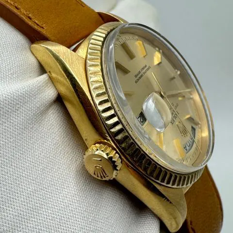 Rolex Day-Date 36 1803 36mm Yellow gold Champagne 11