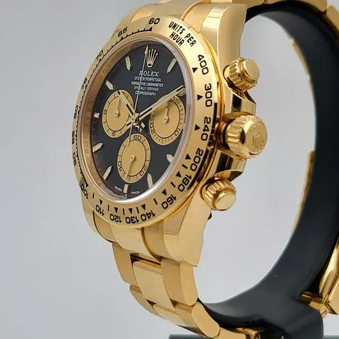 Rolex Daytona 126508 40mm Yellow gold Black 2