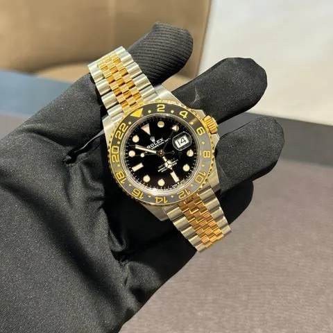 Rolex GMT-Master II 126713GRNR 40mm Yellow gold and Stainless steel Black