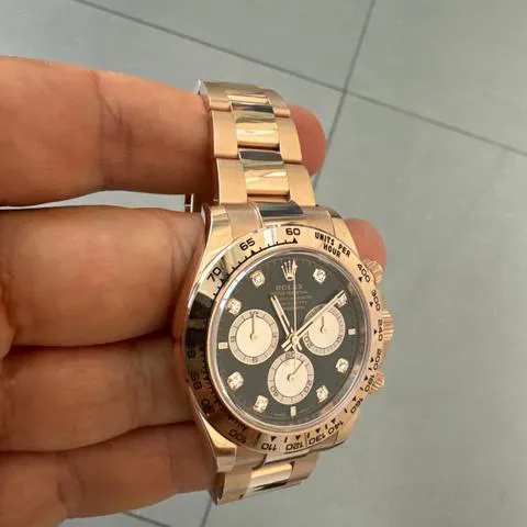 Rolex Daytona 126505 40mm Rose gold Black 2